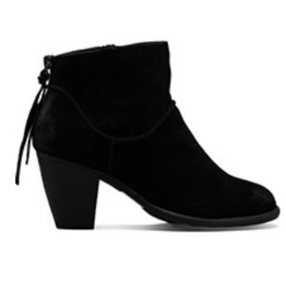 Steve Madden Women "Like New "Milaan Suede Ankle Heels Booties shoes sz 6.5M - Picture 1 of 12